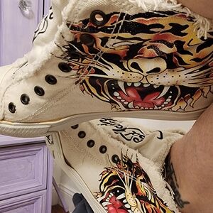 ED HARDY Y2K White High-Top Sneakers!!!! LIKE NEW!